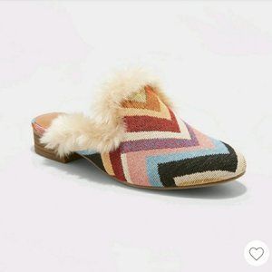 Universal Thread Bibiana Faux Fur Lined Mules size 9